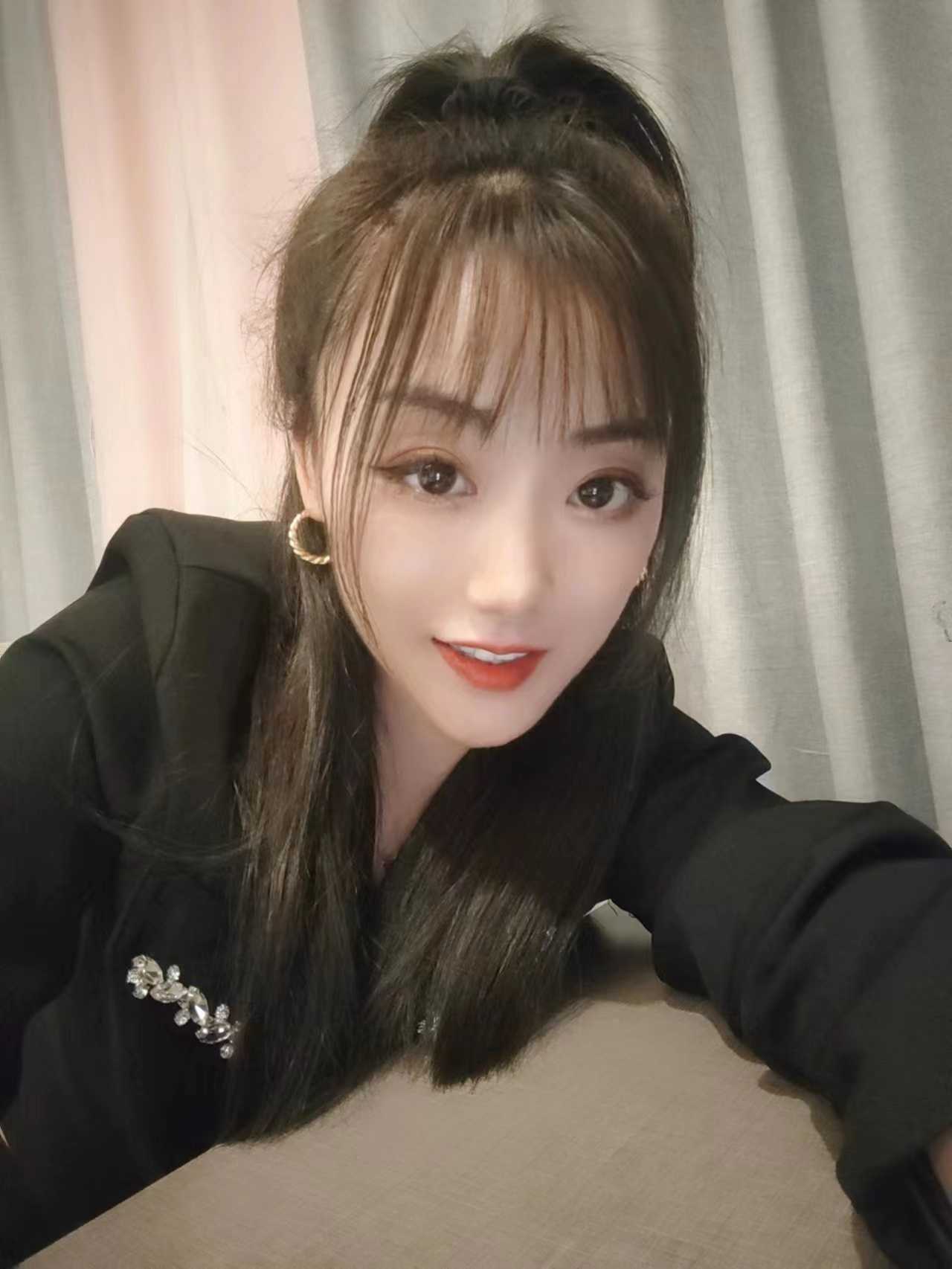 长沙五一大道漂亮的玲珑妹妹