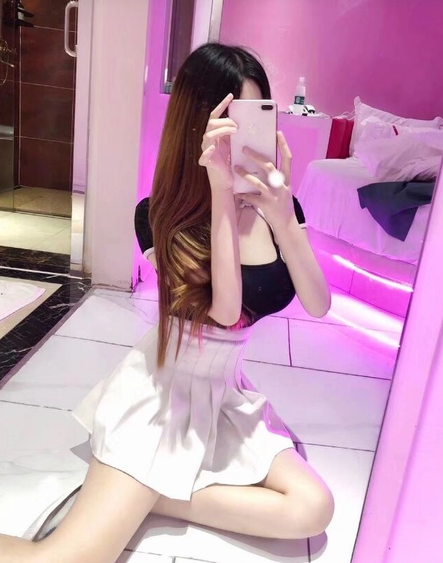 特别漂亮的兼职妹子